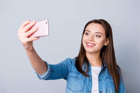 Los Selfies Pueden Causar Una Imagen Distorsionada De La Propia Cara