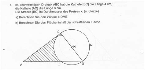 Um die fläche eines dreiecks zu berechnen, gibt es grundsätzlich mehrere möglichkeiten: Rechtwinkliges Dreieck mit Kreis; Fläche und Winkel berechnen | Mathelounge