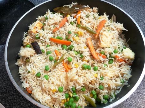 Frittata with asparagus, tomato, and fontina Delicious Vegetarian / Vegan Indian Dinner - Mukti's KitchenMukti's Kitchen