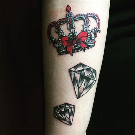 55 Best King And Queen Crown Tattoo - Designs & Meanings ...