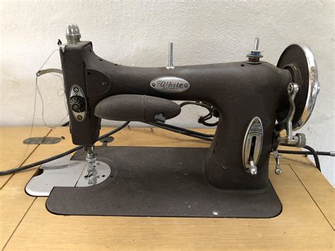 White Rotary Sewing Machine JulietAima