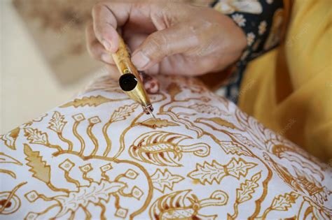 10 motif batik yang paling terkenal dan terindah di indonesia