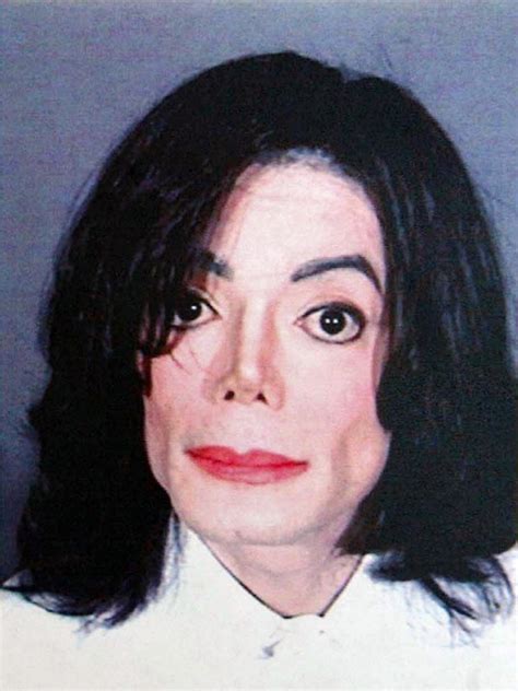 Michael jackson — thriller 05:57. Michael Jackson's bandages were fake, claims bodyguard ...