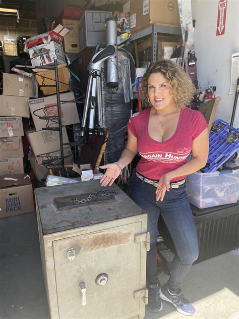 Casey Nezhoda on A&E on Twitter: "Working at the Wharehouse!! Go team #