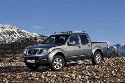 Nuevo nissan navara 2015: más versiones y mejor equipado