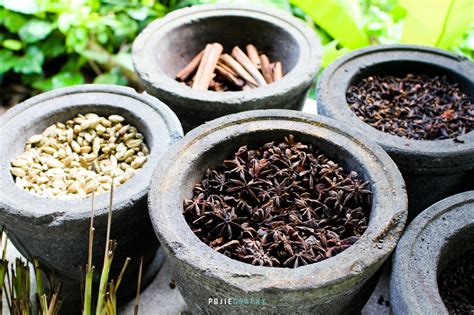 Ia dipercayai digunakan bagi mencegah ketidakhadaman oleh simati ketika berada. Pelajari Sejarah Berbagai Jenis Rempah Ratus di Tropical ...