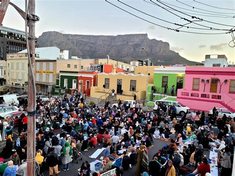 Bo Kaap Boeka Collective Helps Nourish Friendship And Kindness With