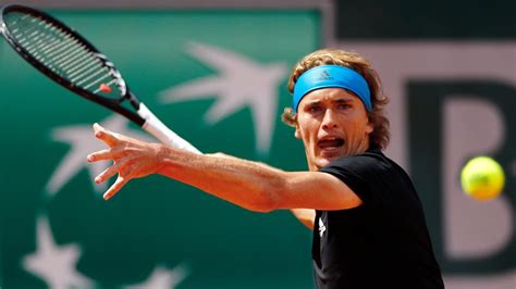 Or will it finally be time for one of the new breed like alexander zverev or stefanos tsitsipas to step out of the shadows. Tennis - French Open: Zverev kämpft sich in zweite Runde ...