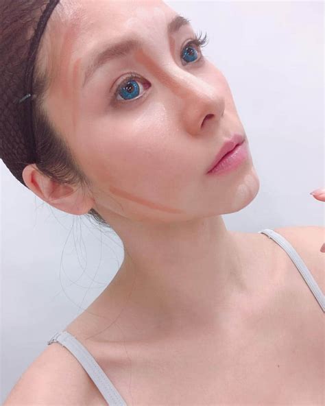 立花サキさんのインスタグラム写真 立花サキinstagram「【アーマーモデリング】 本日発売です📖 今月のアーマーモデリングは女性