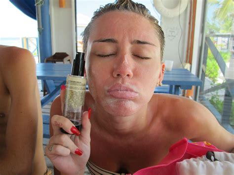 Miley Cyrus Leaked 27 Photos Thefappening