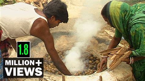 শামুক দিয়ে পান খাওয়ার চুন তৈরি Lime Making In Bangladesh Youtube