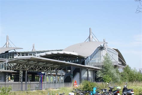 Alternativ holen sie ihren mietwagen bei der autovermietung am düsseldorf flughafen ab. Bahnhof Flughafen Düsseldorf (Düsseldorf-Lohausen, 2000 ...