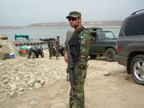 Ssg officers must have at least five years of prior military experience and volunteer from other formations. Pakistan Army SSG Photos | Top 20 SSG Commandos Photos ...