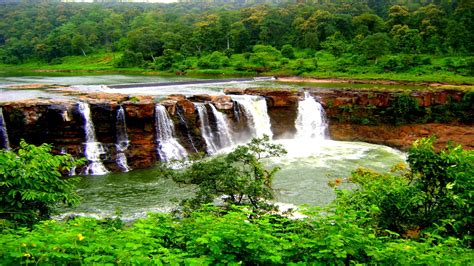 Top 5 Waterfalls In India To Visit In The Monsoons Best Travel Blogs