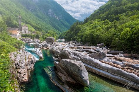 Der höhepunkt des starkregens ist vorüber, nur noch vereinzelte. Valle Verzasca - www.sieling.net