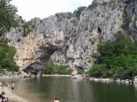 Celui de l'entrée des gorges de l'ardèche. La grotte Chauvet · Benvenguda