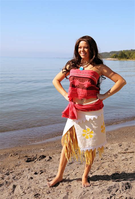 This is how to make the costume from disney's newest princess film, moana! Moana Costume / Disney Moana Deluxe Child Wig : Buy products such as disney princess moana ...