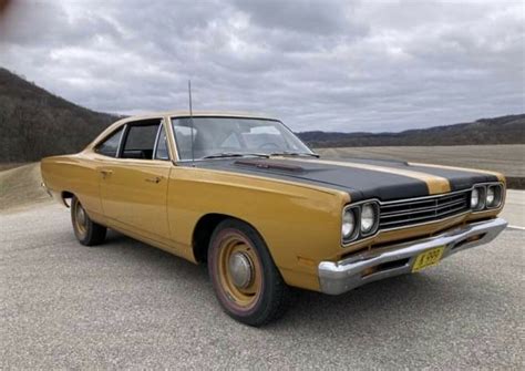 1969 Plymouth Hemi Road Runner Is A Fabulous Survivor Costs A Fortune