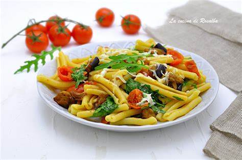 Pasta con melanzane rucola e pomodorini - ricetta - La ...