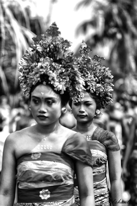 Indonesia Amazing Arts And Culture Tradition Arts Culture Ceremonial Bali
