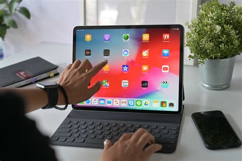 Best 129 Inch Ipad Pro 2020 And 2018 Smart Keyboard Cases