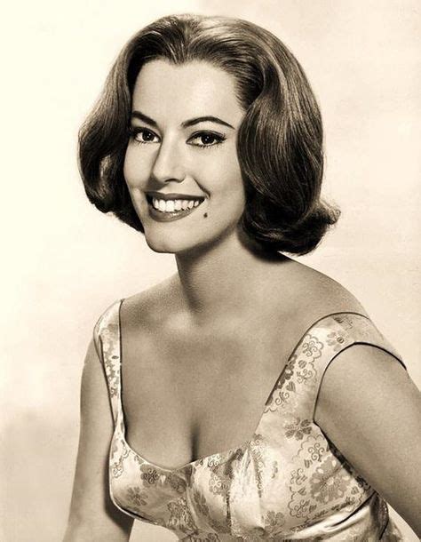 Actress Susan Kohner Mexican And Czech Played A Mixed Race Woman Passing As White In The