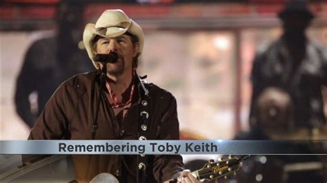 country singer toby keith dies at 62 after battle with stomach cancer youtube