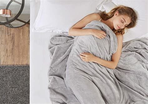 There Is Now A Weighted Blanket For Hot Sleepers