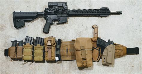 The Tactical Belt Minimalist Duty Loadout For Everyday People