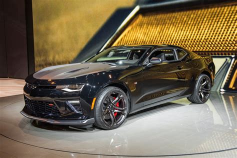 The 2020 chevrolet camaro comes in 8 configurations costing $25,000 to $69,000. 2020 Chevrolet Camaro 1Lt Convertible Rwd | 2019 - 2020 Chevy