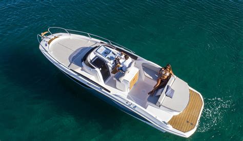 Maybe you would like to learn more about one of these? Cabin Cruiser KEY LARGO 27 in board ~~ Vente bateau Key ...