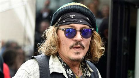 Fãs tentam decifrar nova postagem enigmática de Johnny Depp Guia