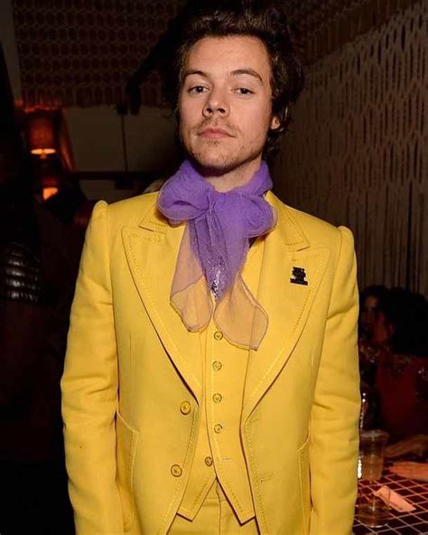 harry styles wanted to wear a yellow suit for a long time before brit awards