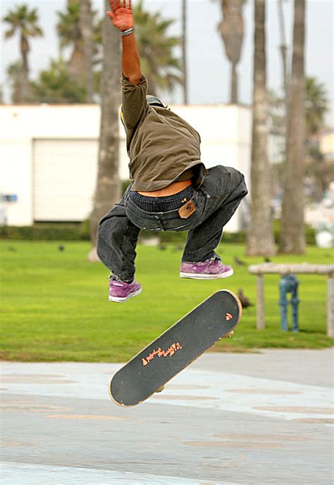 Kickflip Foot Placement Goofy The 5 Stances Of Skateboarding The
