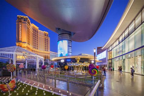 Holiday Shopping In Las Vegas Malls Outlets And Boutiques