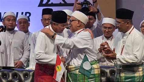 Other articles where umno baru is discussed: PAS-UMNO mesti elak bertembung sama sendiri - PN BBC PORTAL