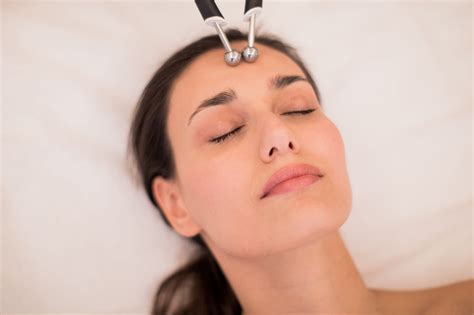 Standing Desks: A Game-Changer for Your Office, Health, and Well-Being