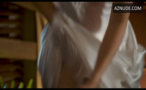 Elizabeth Banks Underwear Scene In Slither Aznude