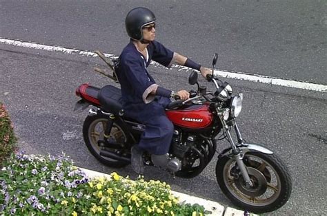 Buat sobat yang kebetulan ingin menambah referensi tontonan anime, boleh banget kamu menyimak daftar rekomendasi anime. Nih Kakeknya Kawasaki Z900RS, Kawasaki Z2 yang Jadi Andalan Pak Guru 'Bandel' Onizuka - GridOto.com