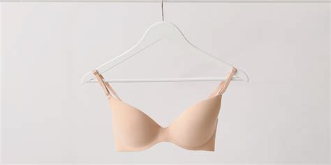 Sleeping With Your Bra On Vs Living Braless Pros And Cons Healthnews