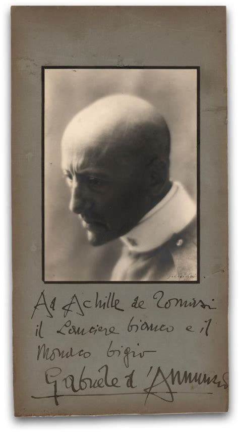 Autografo Di Gabriele D Annunzio Fotografia Con Dedica A Lanciere Bianco