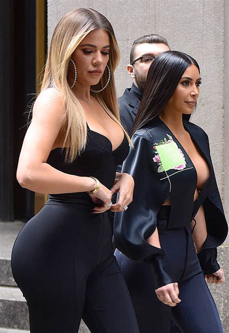 Khloe Kardashian Wows At Nbc Upfront In Skintight Outfit Daily Star