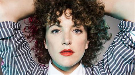 Annie mac is not your average dj. Annie Mac - BBC Radio1 (Mura Masa Mini Mix) - 05.01.2018 ...