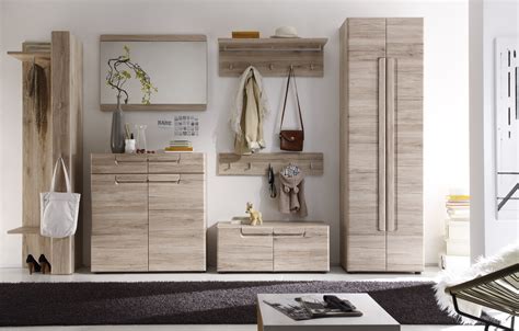 Ein modernes garderoben set darf in keinem haushalt fehlen, wohin denn auch sonst, mit den jacken, mänteln, hüten, schals und handschuhen, die man in der kälteren jahreszeit nun einmal. Malea - shoe storage & hanger set in oak finish - Shoe ...
