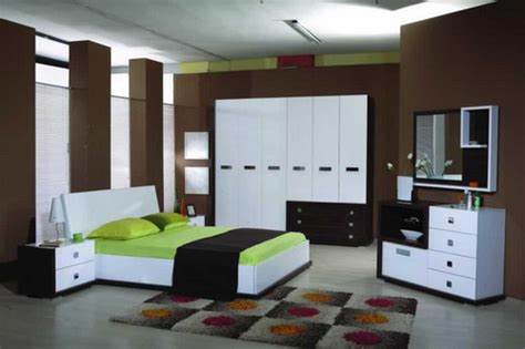 View all living room furniture. Increase Your Bedroom Storage Space Using Bedroom Wall ...