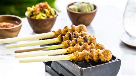 Sate Lilit: Grilled Skewers of Delight