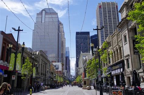 Calgary Canada May 26 Tourists Stroll Along Historic Stephen Avenue