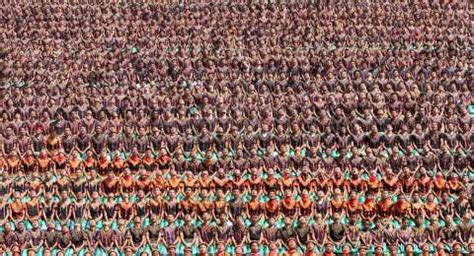 Maybe you would like to learn more about one of these? Pola Lantai Tari Saman Dari Aceh : Gambar Tari Saman ...