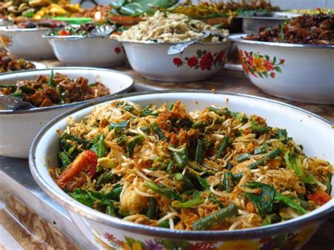 Resep urap sayur yang enak. Resep Cara Membuat Gudangan / URAP Sayur Paling Enak