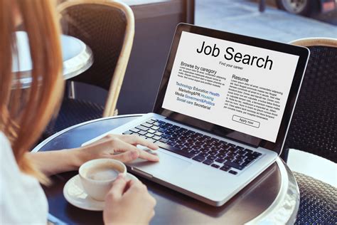 Advantages Of Online Job Searching - Fallen Scoop